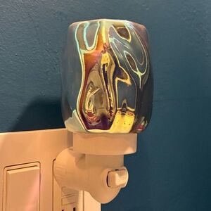 Scentsy Iridescent Plug-in Wax Warmer